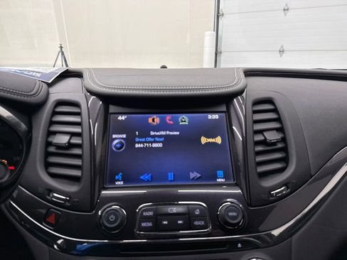 Used 2014 Chevrolet Impala LT w/ Convenience Package image 17