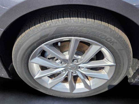 Used 2022 Honda Accord LX image 10