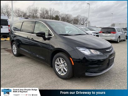 New 2026 Chrysler Voyager LX
