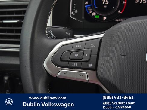 Certified 2023 Volkswagen Atlas Cross Sport SE w/ Panoramic Sunroof Package FWD image 22