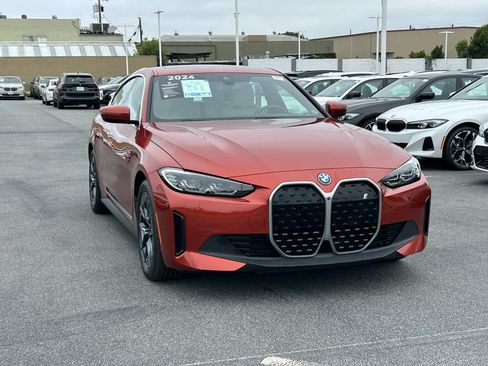Used 2023 BMW i4 eDrive40 w/ Premium Package RWD image 7