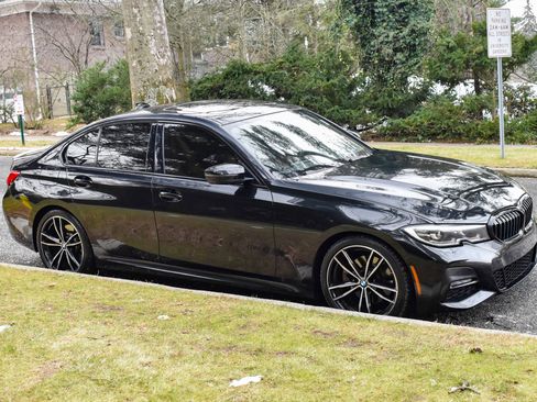 Used 2021 BMW 330i w/ M Sport Package image 11