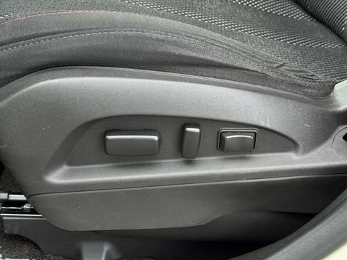 Used 2016 Chevrolet Equinox LT w/ Convenience Package image 13