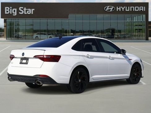Used 2023 Volkswagen Jetta GLI Autobahn FWD image 5