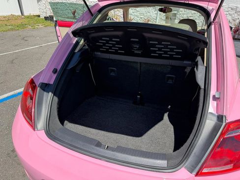 Used 2016 Volkswagen Beetle 1.8T SE FWD image 37
