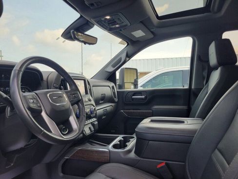Used 2022 GMC Sierra 2500 Denali w/ Denali Ultimate Package AWD/4WD image 9