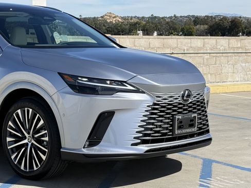 New 2026 Lexus RX 350 image 3