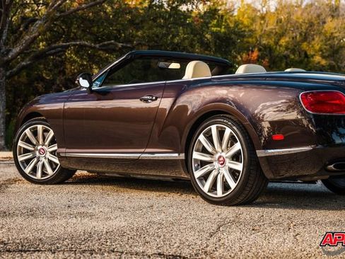 Used 2015 Bentley Continental GT image 49
