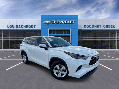 Used 2023 Toyota Highlander L