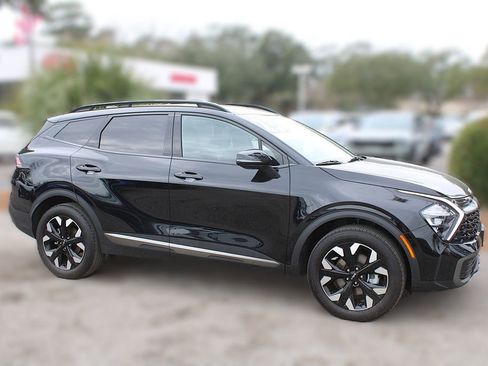 Certified 2023 Kia Sportage X-Line w/ X-Line Premium Package image 4