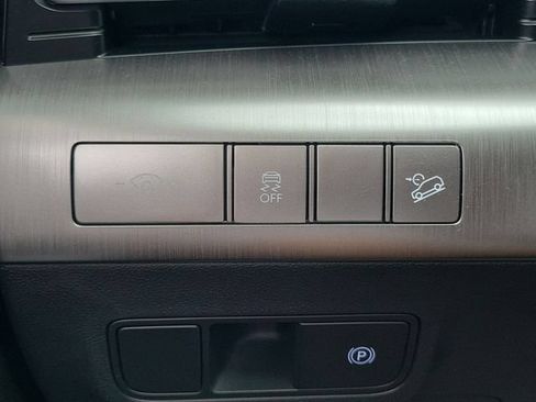 Certified 2024 Hyundai Kona SEL FWD image 18