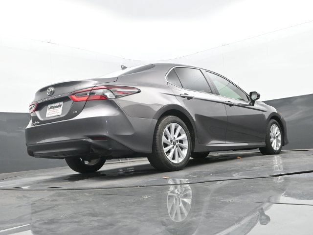 Used 2024 Toyota Camry LE w/ Convenience Package FWD image 11