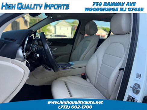 Used 2021 Mercedes-Benz GLC 300 4MATIC w/ Multimedia Package image 14