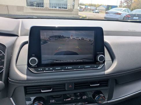 New 2025 Nissan Rogue SV AWD/4WD image 10