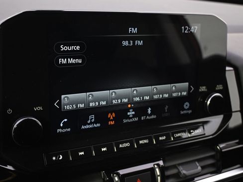 Used 2024 Nissan Pathfinder SL AWD/4WD image 29