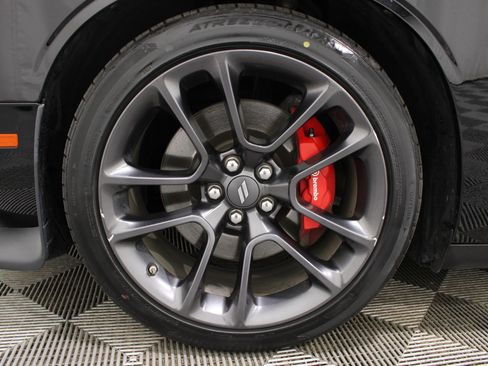 Used 2022 Dodge Challenger R/T Scat Pack RWD image 31