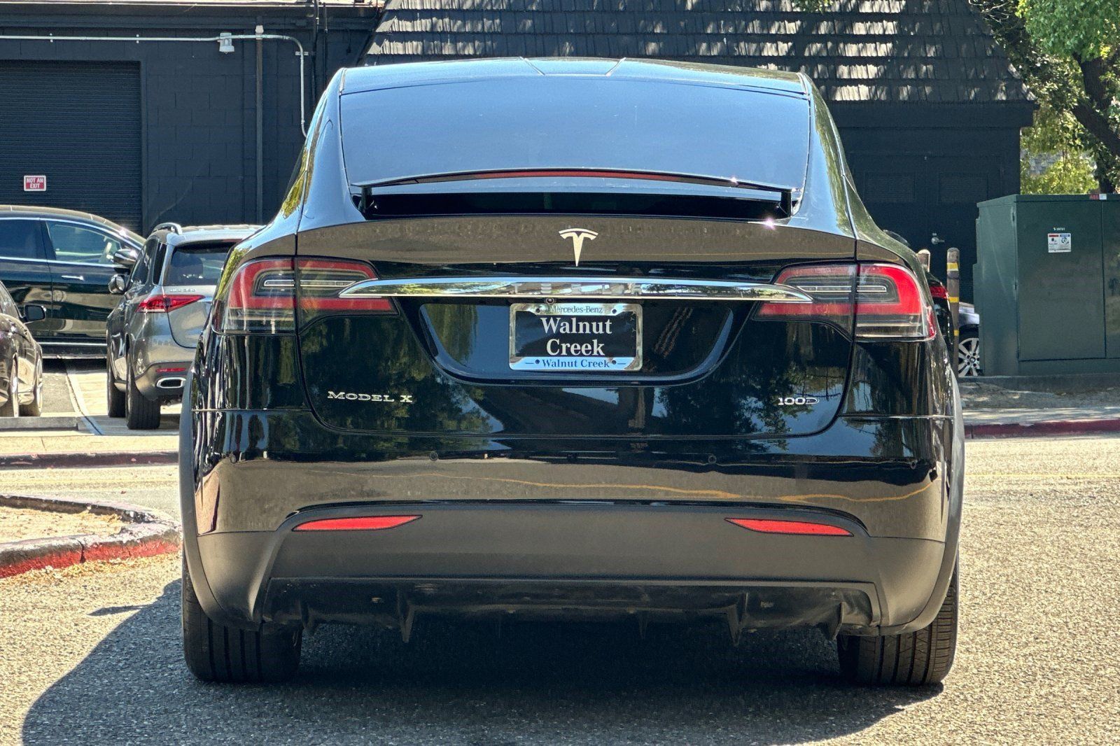 Used 2018 Tesla Model X 75D AWD/4WD image 9