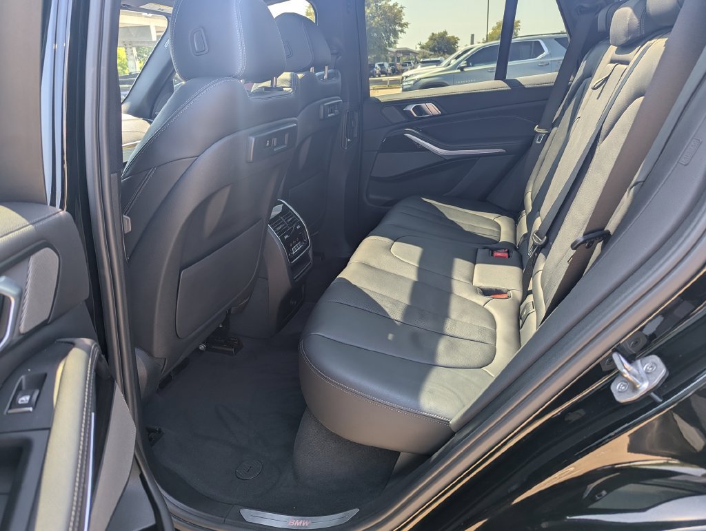 Used 2021 BMW X5 xDrive40i w/ Premium Package AWD/4WD image 21