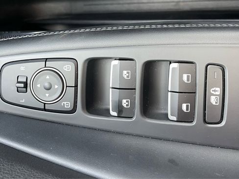 Used 2022 Hyundai Santa Fe SEL w/ Convenience + Premium Package image 18