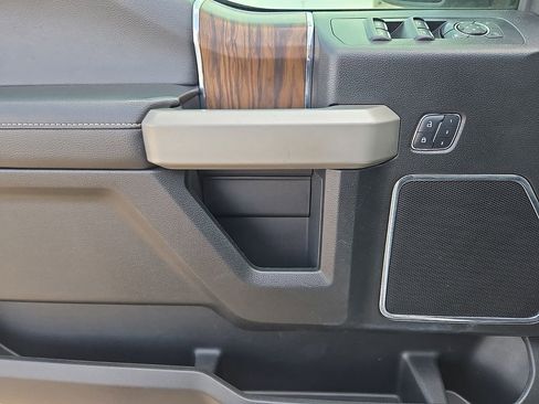 Used 2018 Ford F150 Lariat w/ Equipment Group 502A Luxury image 22