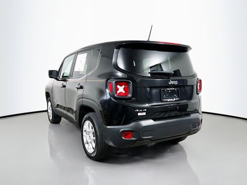Used 2023 Jeep Renegade Latitude AWD/4WD image 8