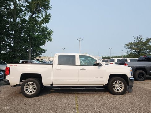 Used 2018 Chevrolet Silverado 1500 LT w/ All Star Edition AWD/4WD image 6