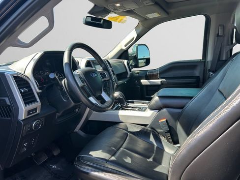 Used 2020 Ford F150 Lariat w/ Equipment Group 502A Luxury AWD/4WD image 11