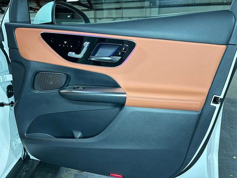 New 2026 Mercedes-Benz GLC 300 4MATIC image 10