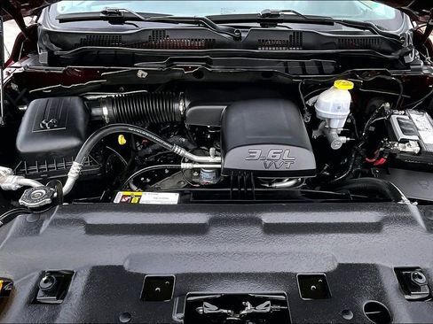 Used 2024 RAM 1500 Classic SLT image 10