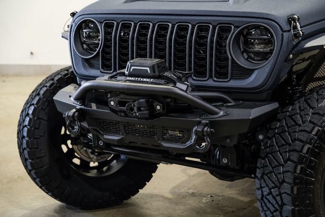 Used 2025 Jeep Gladiator Sport AWD/4WD image 23
