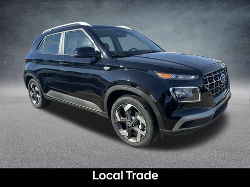 Used 2026 Hyundai Venue SEL FWD image 9