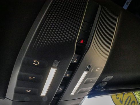 Used 2023 Fisker Ocean One image 27