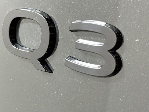 New 2026 Audi Q3 quattro 2.0T AWD/4WD image 10