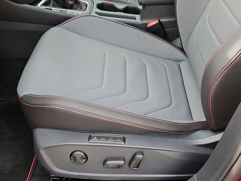 New 2026 Volkswagen Jetta GLI Autobahn FWD image 11