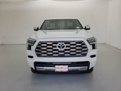 Used 2023 Toyota Sequoia Capstone RWD image 3
