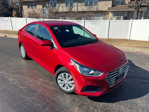 Used 2021 Hyundai Accent SE image 1