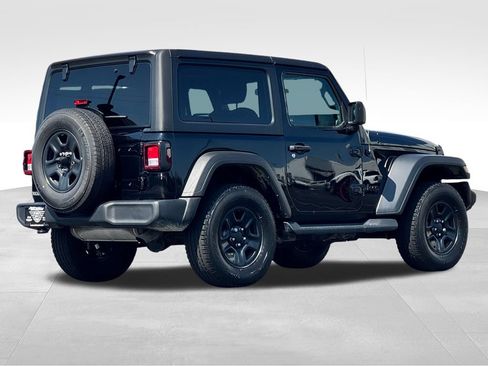 Used 2022 Jeep Wrangler Sport AWD/4WD image 7