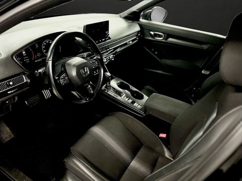 Used 2025 Honda Civic Sport image 26