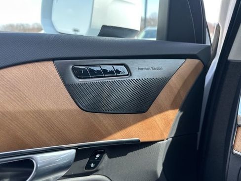 Certified 2023 Volvo XC90 B6 Plus w/ Protection Package Premier image 33