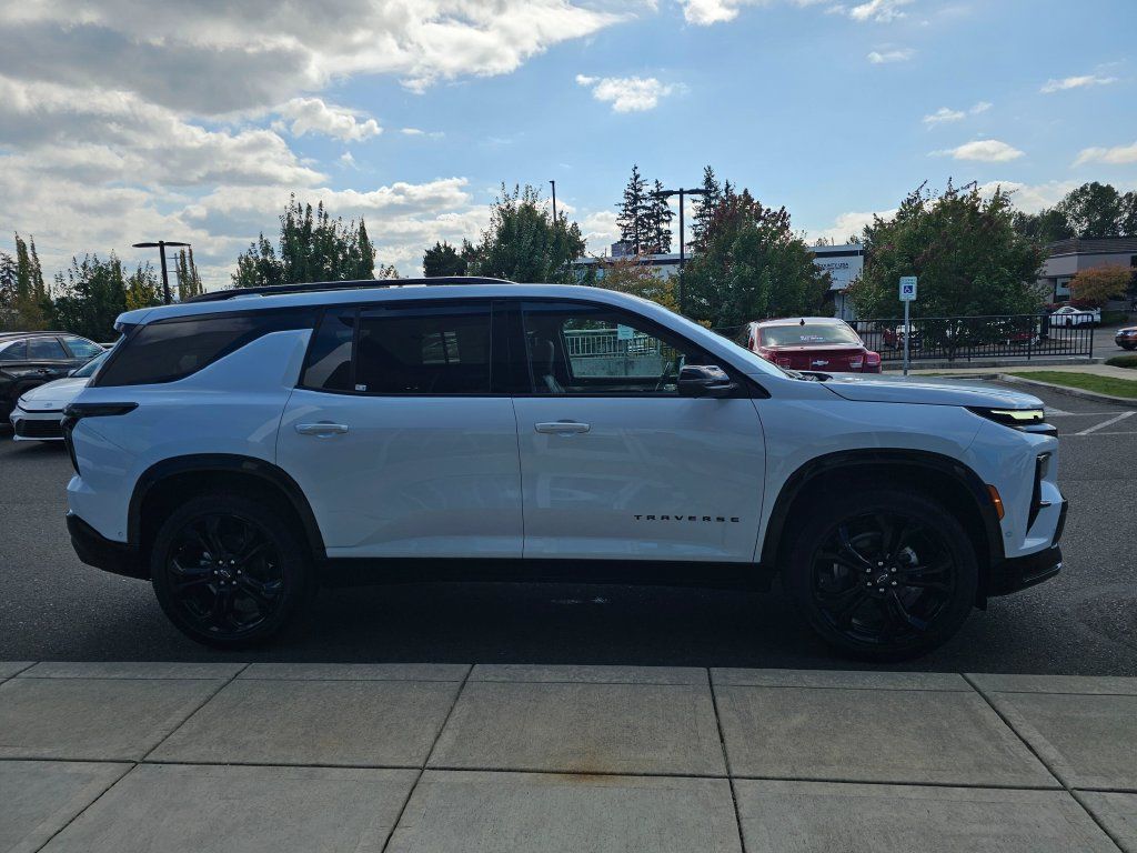 New 2027 Chevrolet Traverse RS AWD/4WD image 8