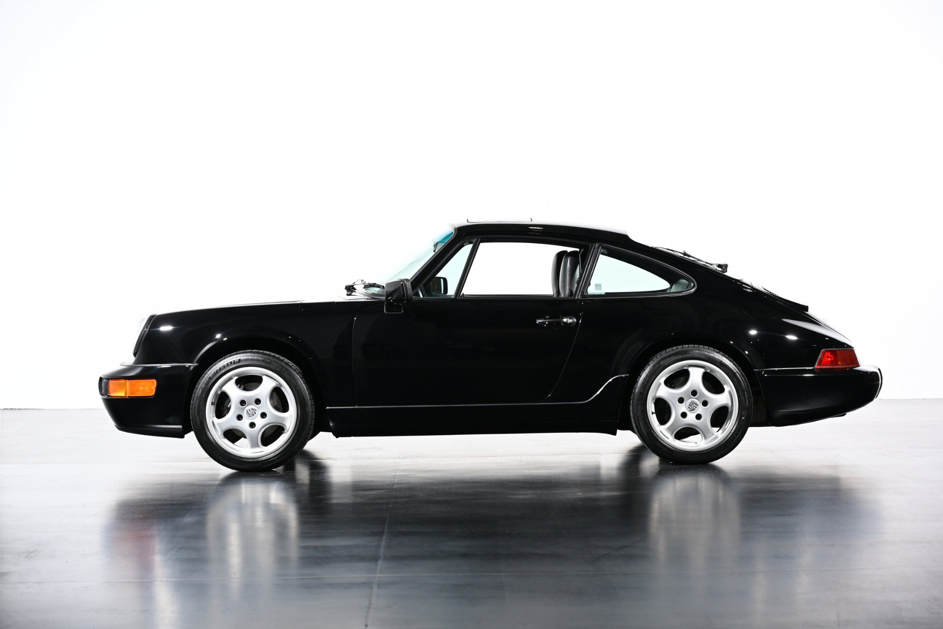 Used 1989 Porsche 911 Carrera 4 AWD/4WD image 11