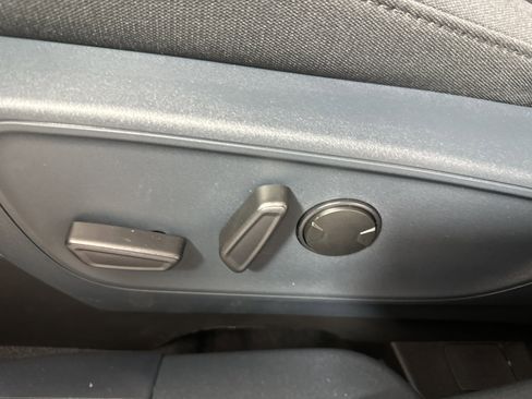 New 2025 Ford Maverick XLT w/ XLT Luxury Package image 10