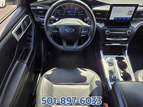 Used 2020 Ford Explorer XLT w/ Equipment Group 202A AWD/4WD image 13