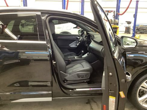 Used 2022 Audi Q3 2.0T Premium Plus AWD/4WD image 18