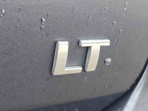 Used 2023 Chevrolet Equinox LT image 9