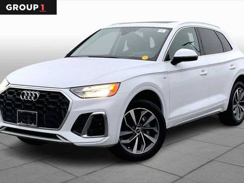 Certified 2023 Audi Q5 2.0T Premium w/ Convenience Package image 1