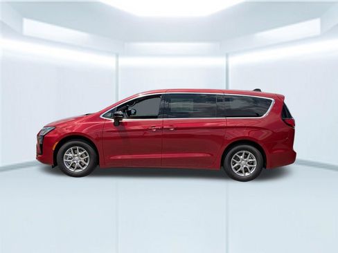 New 2027 Chrysler Pacifica Select w/ Family Tech Group FWD image 2