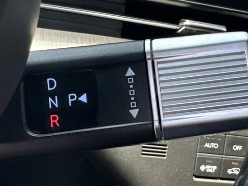 Certified 2024 Hyundai Kona SEL FWD image 27