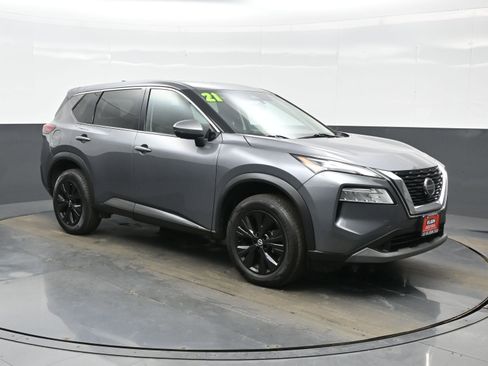 Used 2021 Nissan Rogue SV image 8