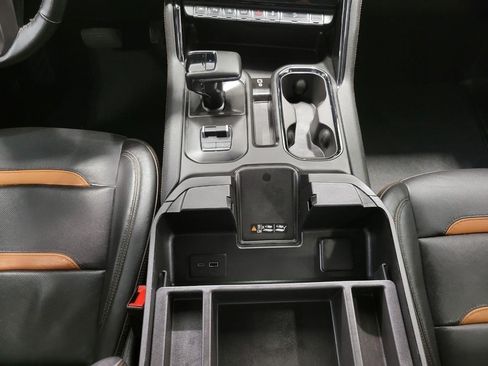 Certified 2024 GMC Sierra 1500 AT4 w/ AT4 Preferred Package AWD/4WD image 13